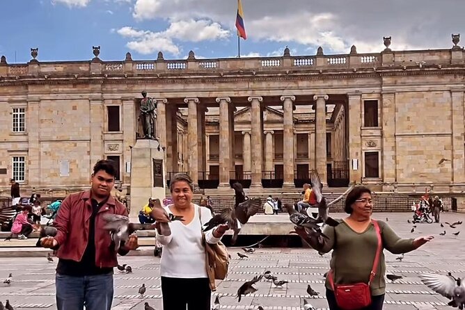 Private Tour Bogota - Stop 5: Centro Artesanal Plaza Bolívar for Colombian-made crafts