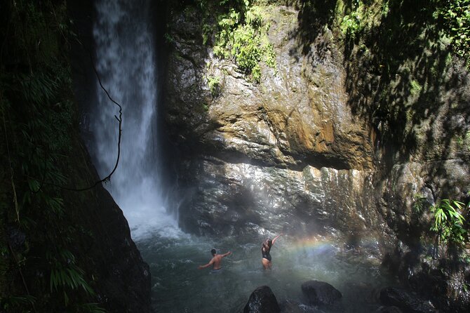 Private tour: hiking to the crystalline MELCOCHO river from MEDELLÍN - 7:00 a.m. pickup in Medellín, then a mountain-view breather in Cocorná