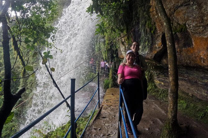 Private tour: La Chorrera highest waterfall in Colombia - Walking the narrow, slippery trails in foggy forest