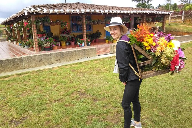 Private tour: Medellin's Flower Culture & The Silletero Tradition of Santa Elena - Meeting the Guide: How a Private Format Changes the Conversation