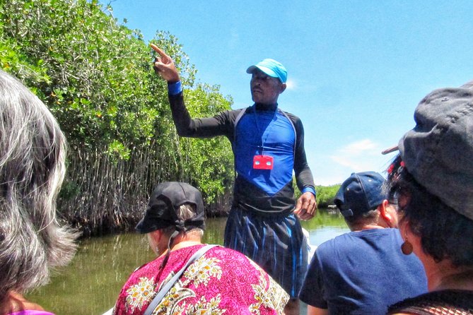 Private Tour of Ecotourism, Culture and Sea in Barú - Stop 2: Isla Barú town time, what the island feels like