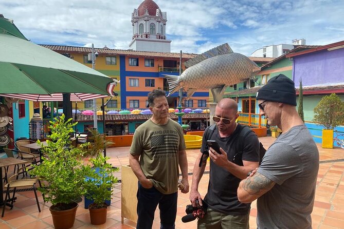 Private Tour to Guatapé and The Rock of El Peñol from Medellín! - Entering Guatapé and El Peñol Early, Without the Big-Tour Headache