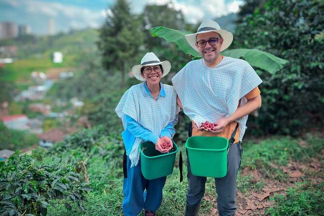 Private Tour to Santa Fe de Antioquia Town & Coffee Farm. - Stop 2 Santa Fe de Antioquia’s Centro Histórico: colonial streets and guided stories
