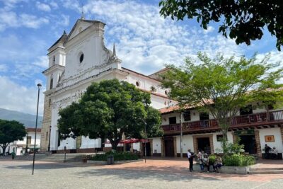 Private Tour to Santa Fe de Antioquia Town & Coffee Farm.