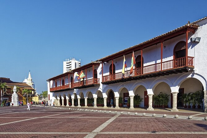 Private Tour Walled City Walking Tour - Plaza de la Aduana: Ports, Shipping, and How Wealth Traveled to Spain