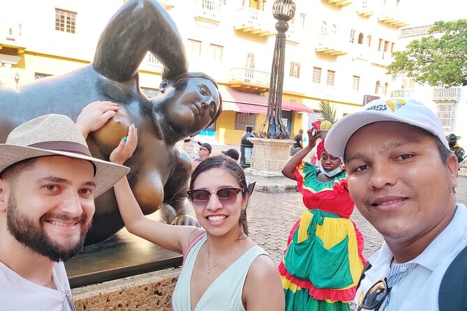 Private Tour Walled City Walking Tour - Plaza de los Coches and Pedro de Heredia: Where Cartagena’s Walled City Started