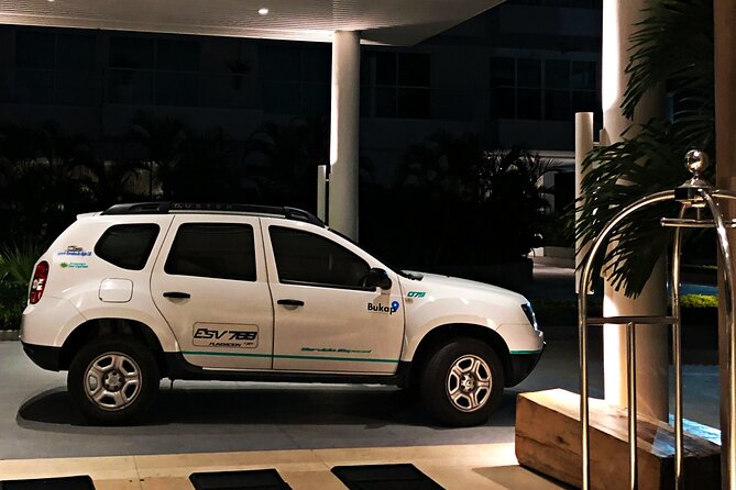 Private transportation from Santa Marta to Minca police station - SUV vs Minivan, and Why Your Group Size Changes the Comfort