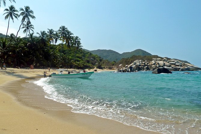 Private transportation service from Cartagena to hotel in Tayrona Park area - The optional Barranquilla coffee and leg-stretch stop