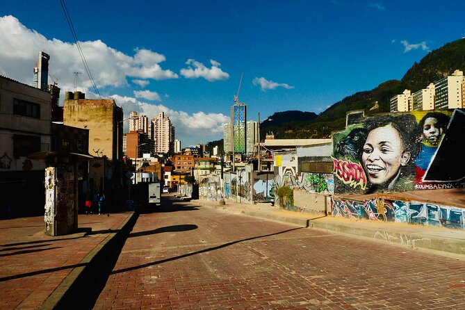 Private Urban Tour: Market, Graffiti & Tejo in Bogotá - Why this Bogotá Market, Graffiti & Tejo loop works
