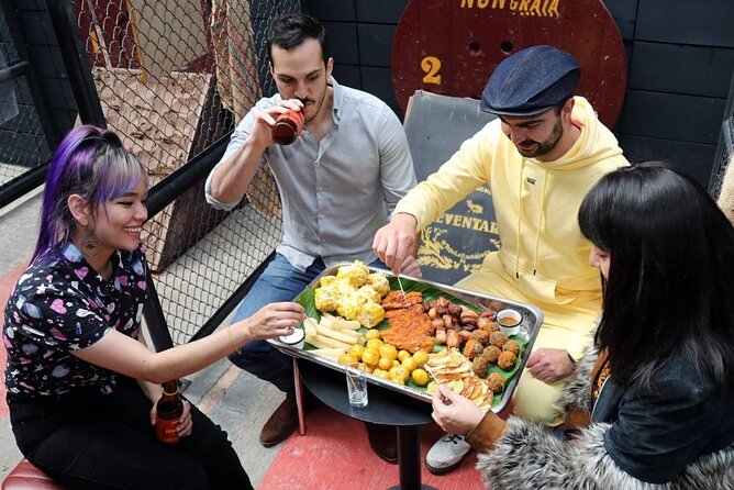 Private Urban Tour: Market, Graffiti & Tejo in Bogotá - Plaza de Mercado Paloquemao: fruit, pastries, and how to eat with confidence