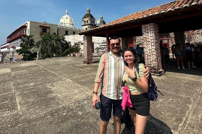 Private Walking Tour Walled City and Getsemaní - Plaza de la Proclamación, Plaza de Los Coches, and Parque del Centenario