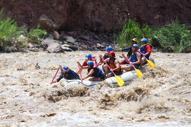 Rafting Rio Chicamocha 2/3 - Rafting Rio Chicamocha 2/3 in San Gil, what you’re really buying