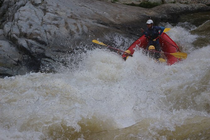 RAFTING with exciting rapids from MEDELLÍN - Start at 9:00 am, then ride to Cocorná’s waterfall valley