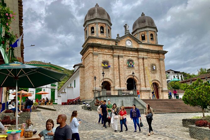 Rally Tour pueblito - Guarne to Arví Park and the Viewpoints Over San Vicente and Guatapé