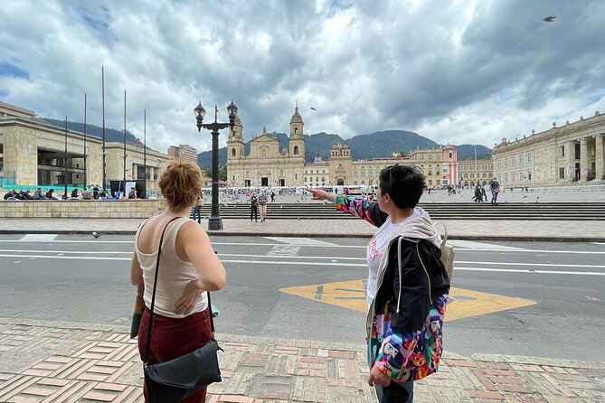 Rent a local friend in Bogota - Choosing your 4-, 6-, or 8-hour plan