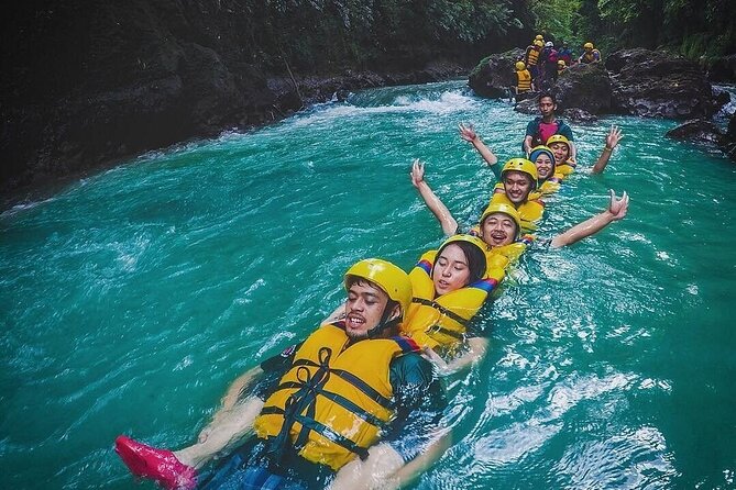 Rio Claro Full Rafting Tour from Medellin with Lunch - Lunch and recovering between adventures