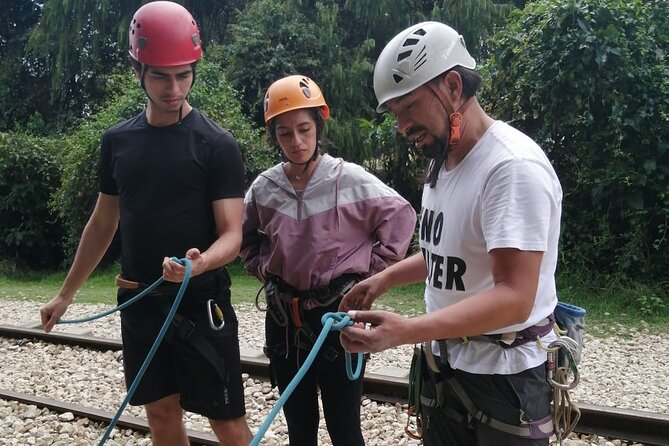 Rock Climbing in Suesca - Your 4-hour plan, from Suesca meeting point to the rock faces