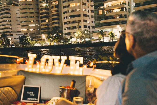 Romantic Date Night in the Bay of Cartagena - Included details that make the date feel complete