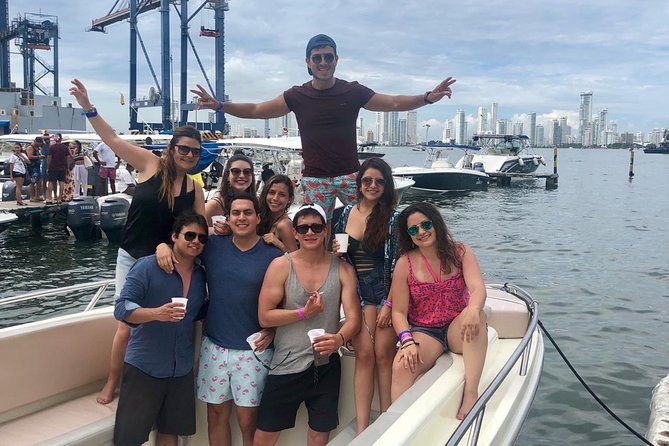Rosario Islands Private Boat Tour - Bluetooth music, coolers, and the small onboard details that change your mood