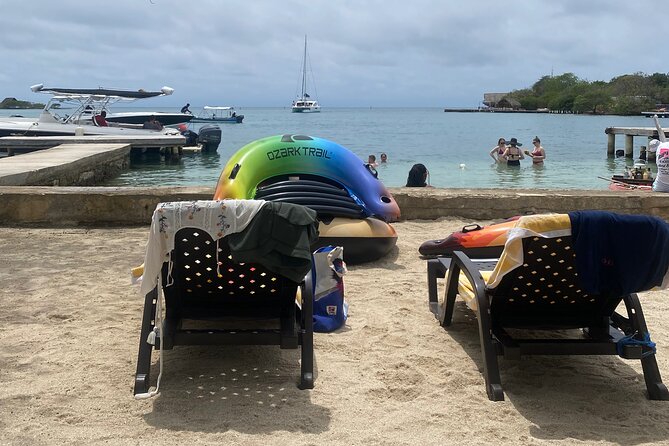 Rosario Islands Private Day - Exclusive VIP Escape - Drinks on Isla Marina: Included, But Plan for Extra Spending