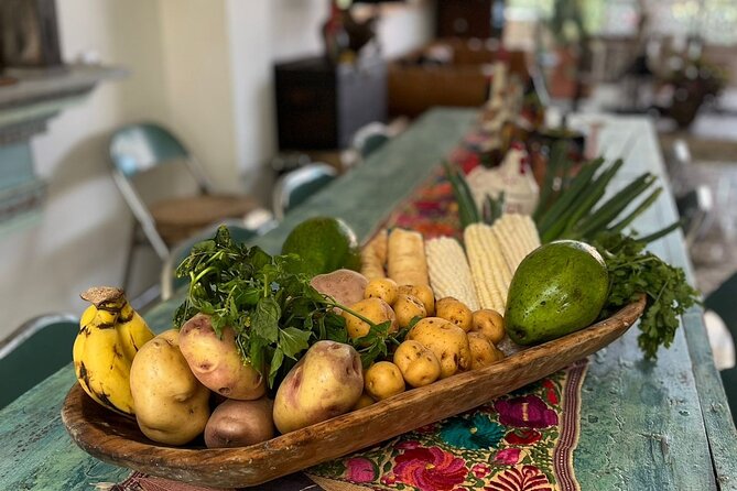 Sabor Colombiano Cooking Studio - Santafereño ajiaco: the tubers that shape the bowl