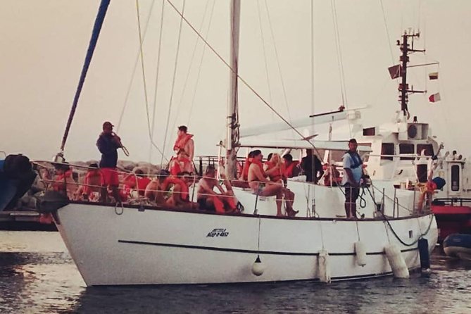 Sailing to Tayrona with Luis and his team: Unique! - From Marina Santa Marta to Artivela: what your morning feels like