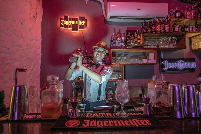 Salsa Tour in Cartagena with admission Ticket to Café Havana - Café Havana finale: live music, good vibes, and a reason to stay out