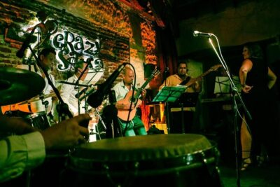 Salsa Tour in Cartagena with admission Ticket to Café Havana