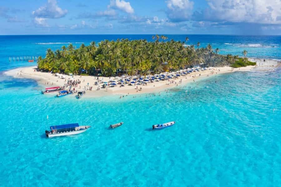 SAN ANDRES: BOAT TRANSFER + JOHNNY CAY - Johnny Cay Time: White Sand, Crystal Water, and Lush Nature