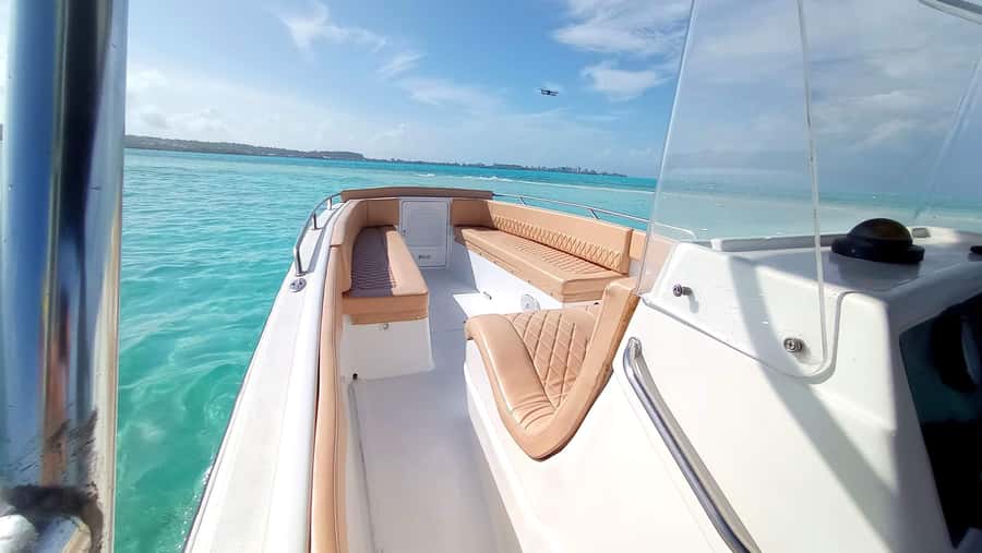 San Andres: Private San Andres Bay Tour by Luxury Speedboat - Price, What’s Included, and When $450 Per Group Makes Sense