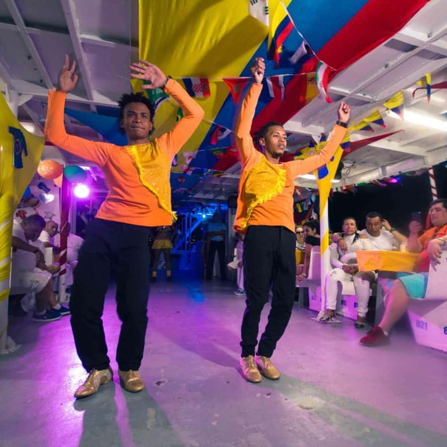 San Andres: White Party on boat with open bar, dinner and dancers! - Value on a 3-Hour Party Cruise: What You Are Paying For