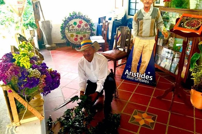 Santa Elena trip: Silleteros and Flower Farm Cultural Tour - Getting There Without Stress: Pickup, Transport, and Comfort