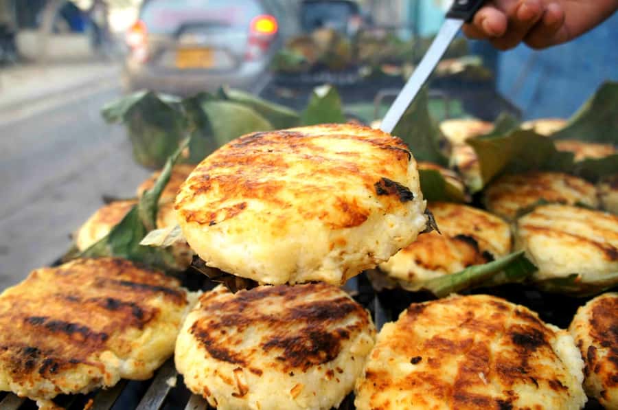 Santa Marta A Historical & Street food Experience - The food circuit: juices, ceviche, lulo, and empanadas that map to Magdalena flavors
