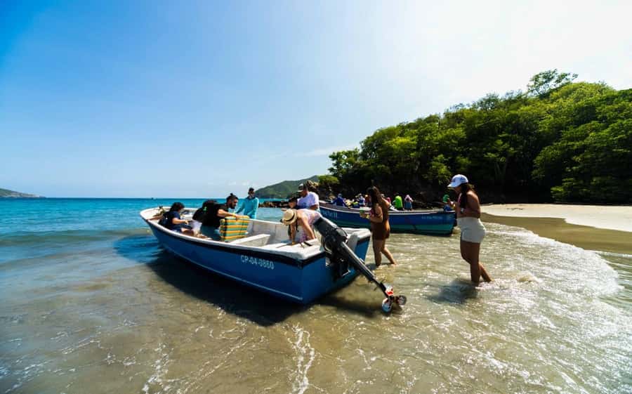 Santa Marta and Tayrona Park Day Trip - Playa Neguanje: beach time, entry included, plan for minimal extras