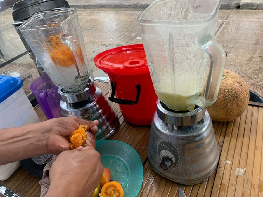 Santa Marta: Guided Walking Food Experience - What you’ll actually eat and drink