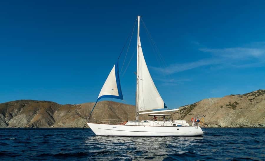 Santa Marta: Sailing Tour to Tayrona Park with Luis' Team - Sailing route to Tayrona bays, with Taganga and Granate as your warm-up