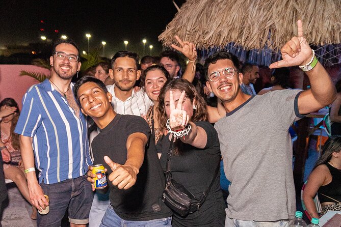 Saturday Night Bar Crawl in Santa Marta, Colombia - Key Highlights