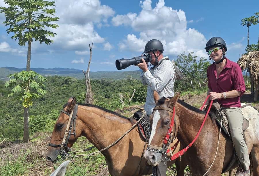 Scenic Horseback Ride in Tropical Mountain Reserve - Getting ready for the saddle, and how the riding works