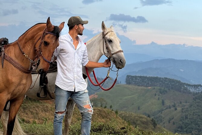 Scenic Horseback Riding in the Medellín Mountains - Horseback in the Caldas Hills, close enough for a half-day escape