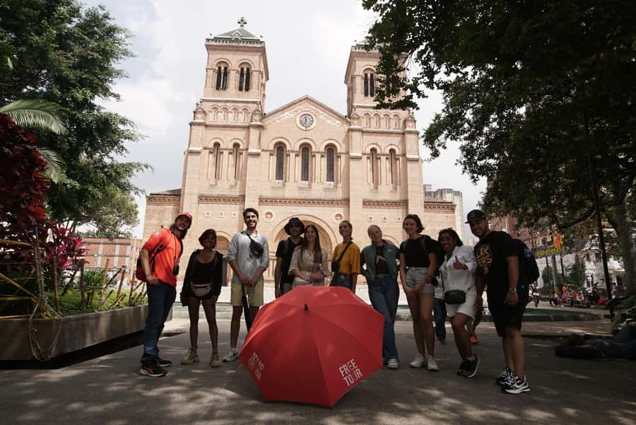 Shared Medellín Downtown Tour with Wireless Audio - Key highlights you will actually feel on the walk