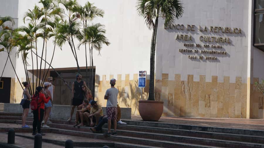 Shared Tour Cali's Historical Downtown - Meeting at Museo Arqueológico La Merced and getting started fast