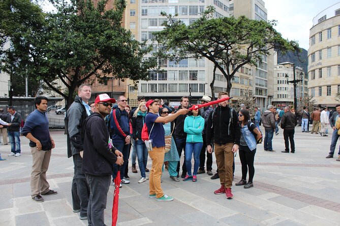 Shared Tour Colombian Conflict: war, drug trafficking and peace - Stop 4: Ministerio de Agricultura and peace negotiations in real buildings