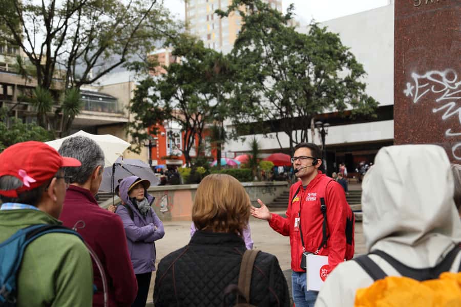 Shared Tour Colombian Conflict War, Drug Trafficking & Peace - The Bogotazo of 1948, Riots That Changed the Story