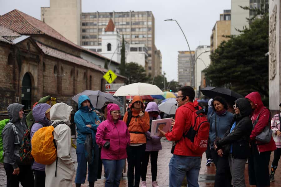 Shared Tour Colombian Conflict War, Drug Trafficking & Peace - Today’s Guerrillas and Paramilitary Groups, and the Reasons They Fight
