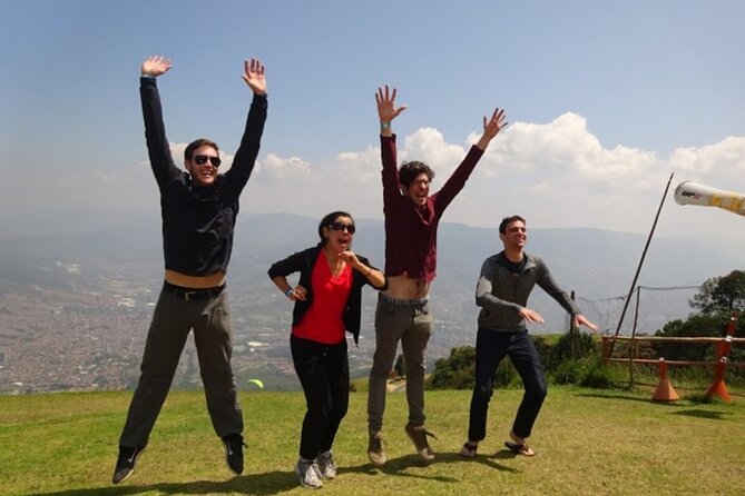 Sky Medellin Adventure - Paragliding in San Felix - The sky route above Medellín: what Cerro el Picacho and Bello add