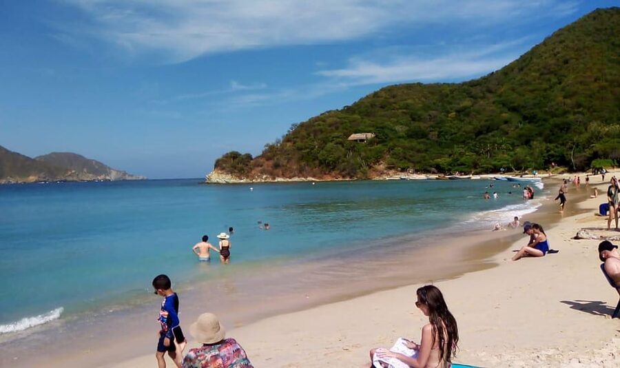 SPEEDBOAT TOUR TO TAYRONA CRISTAL BEACH - Who this tour fits best, and who should skip it