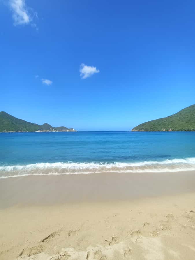 SPEEDBOAT TOUR TO TAYRONA CRISTAL BEACH - The day’s schedule, from 9:00 pickup to about 3:30 back at the dock