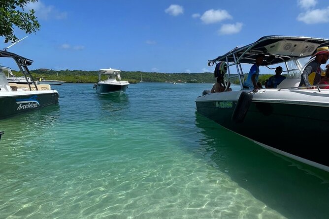 Sport Boat : Rosario Island,lunch on private island - Isla Grande snorkeling and the sunken-plane area: short time, real expectation setting