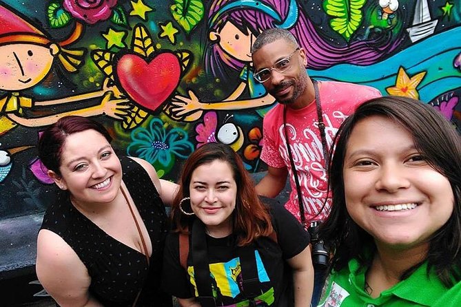 Storytellers Tours - Why Comuna 13 feels different with a guide