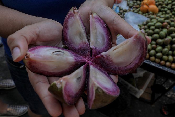 Street Food Tour with a local Foodie in Cartagena - A 3-hour food walk that turns Cartagena streets into a real eating plan